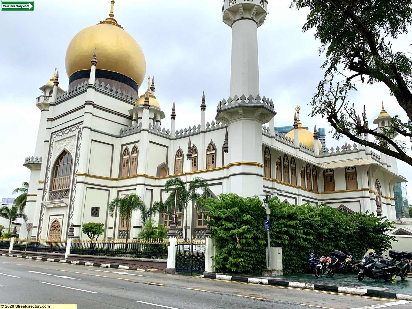 Bugis: Singapore’s Charming Mix of Hotels, Shops, Books, Bars and Restaurants