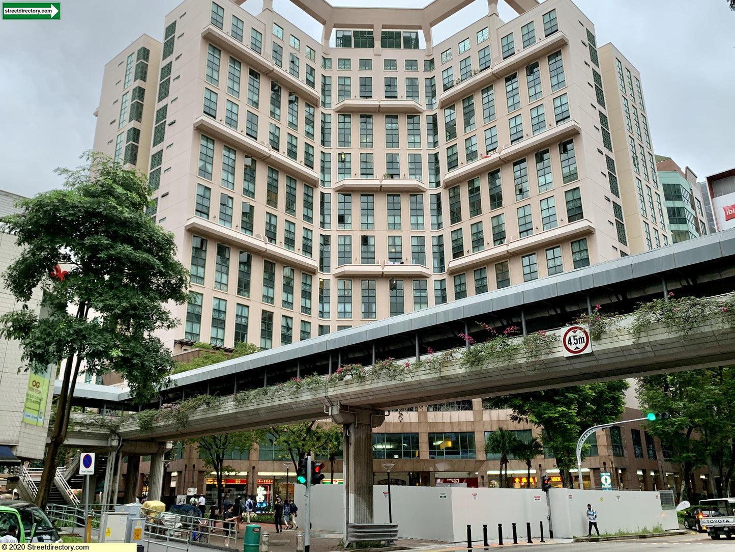 Bugis: Singapore’s Charming Mix of Hotels, Shops, Books, Bars and Restaurants